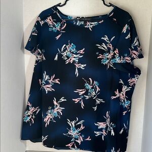 Lane Bryant blue floral top size 18